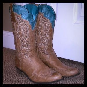 Used cowgirl boots